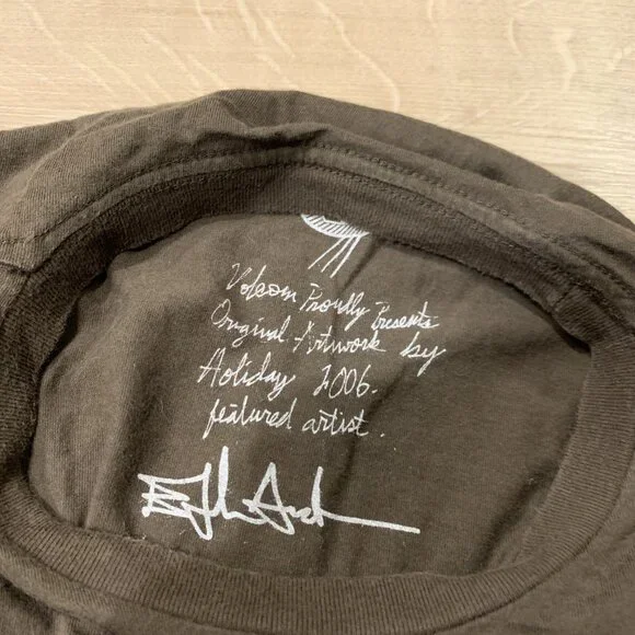 Y2K Volcom Featured Artist 2006 Holiday Collection Brown T-Shirt Men's XL Skater - Picture 4 of 8